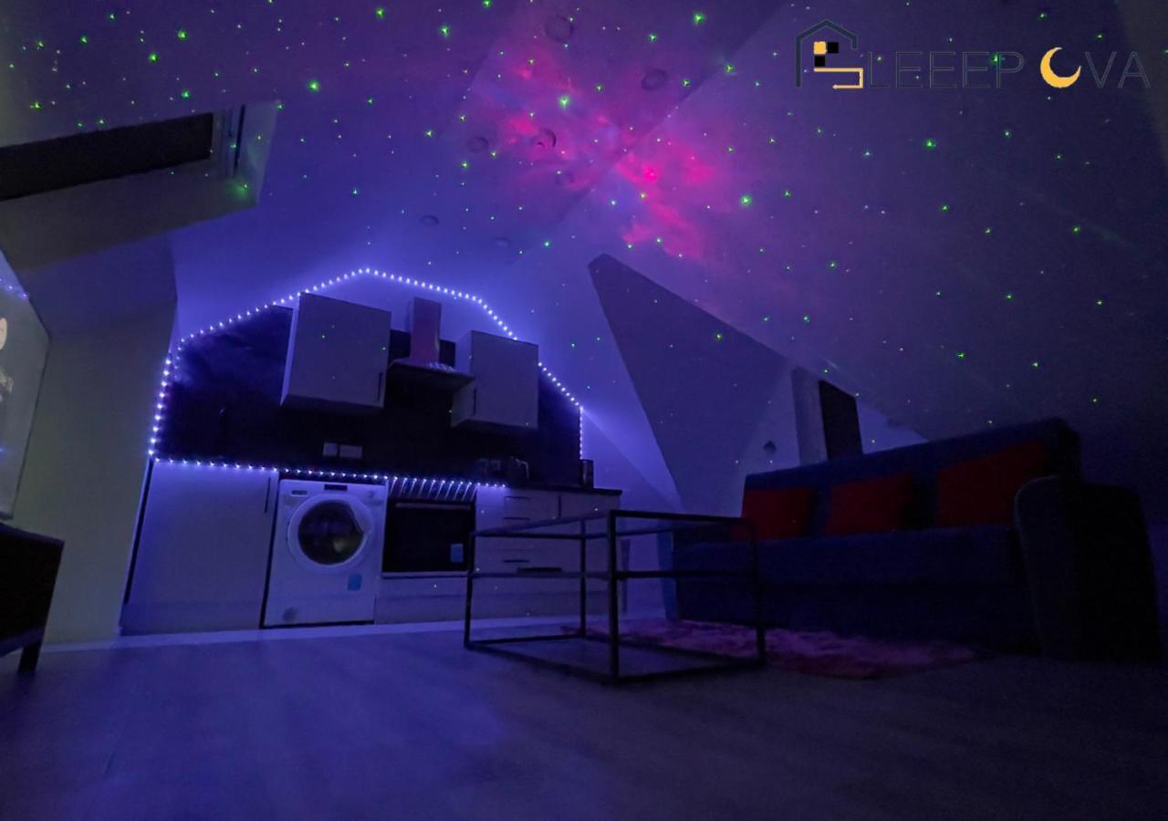 Appartamento Last-Minute Specials L Premium Deals L Luxury & Modern 1 Bedroom Apartment 5Plus Guests Couples Families Business Sleepova Short Lets & Serviced Accommodation