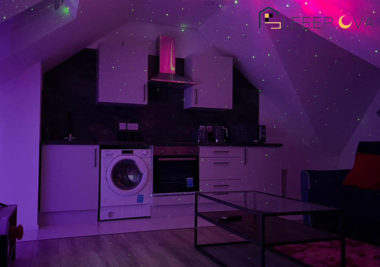 Appartamento Last-Minute Specials L Premium Deals L Luxury & Modern 1 Bedroom Apartment 5Plus Guests Couples Families Business Sleepova Short Lets & Serviced Accommodation *
