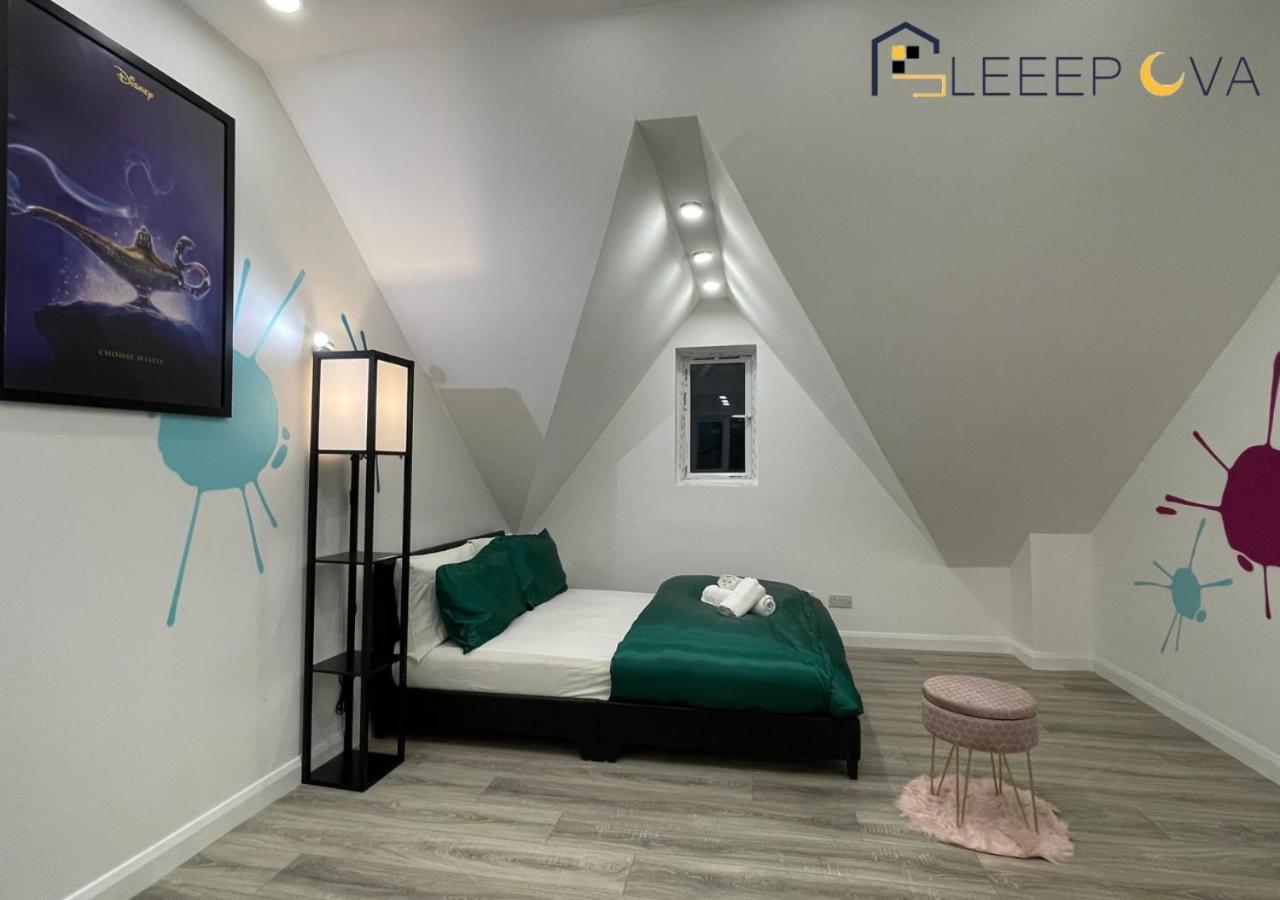 Last-Minute Specials L Premium Deals L Luxury & Modern 1 Bedroom Apartment 5Plus Guests Couples Families Business Sleepova Short Lets & Serviced Accommodation Appartamento *