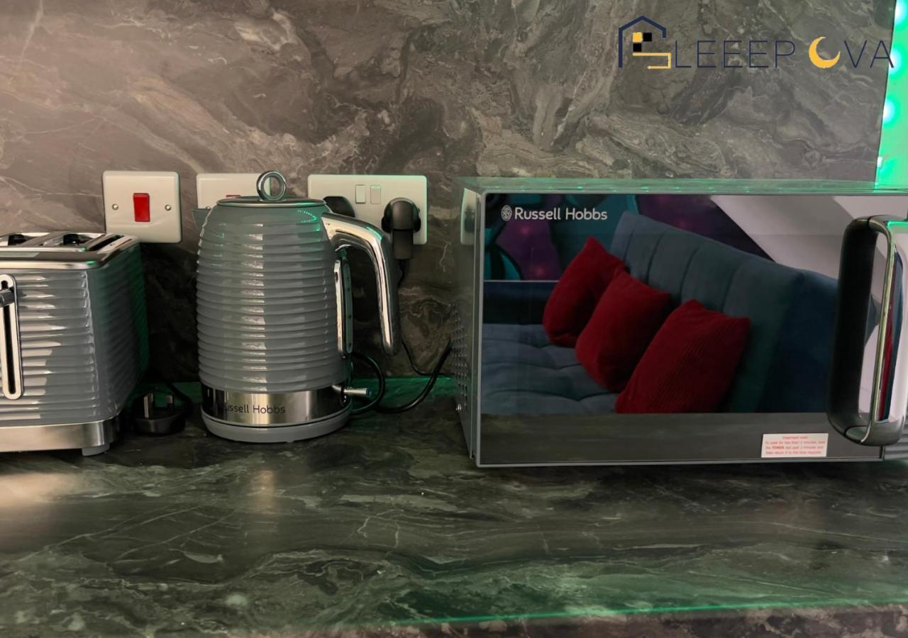 Appartamento Last-Minute Specials L Premium Deals L Luxury & Modern 1 Bedroom Apartment 5Plus Guests Couples Families Business Sleepova Short Lets & Serviced Accommodation