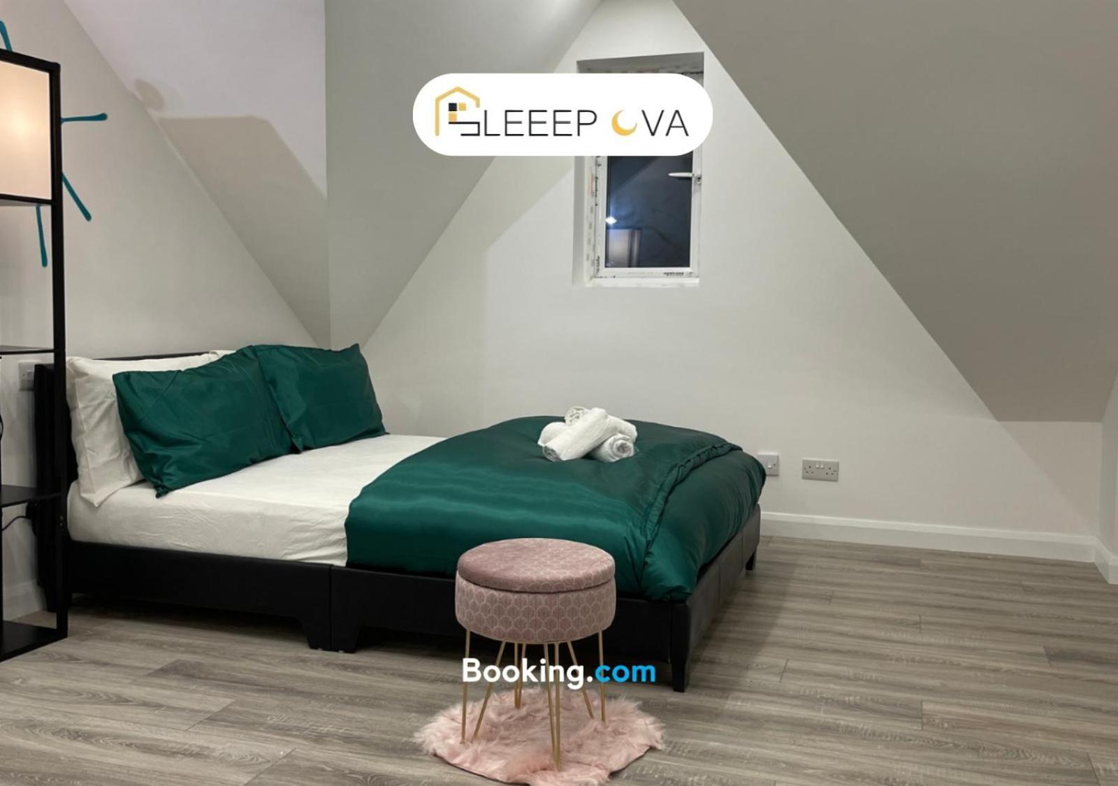 Last-Minute Specials L Premium Deals L Luxury & Modern 1 Bedroom Apartment 5Plus Guests Couples Families Business Sleepova Short Lets & Serviced Accommodation * Londra